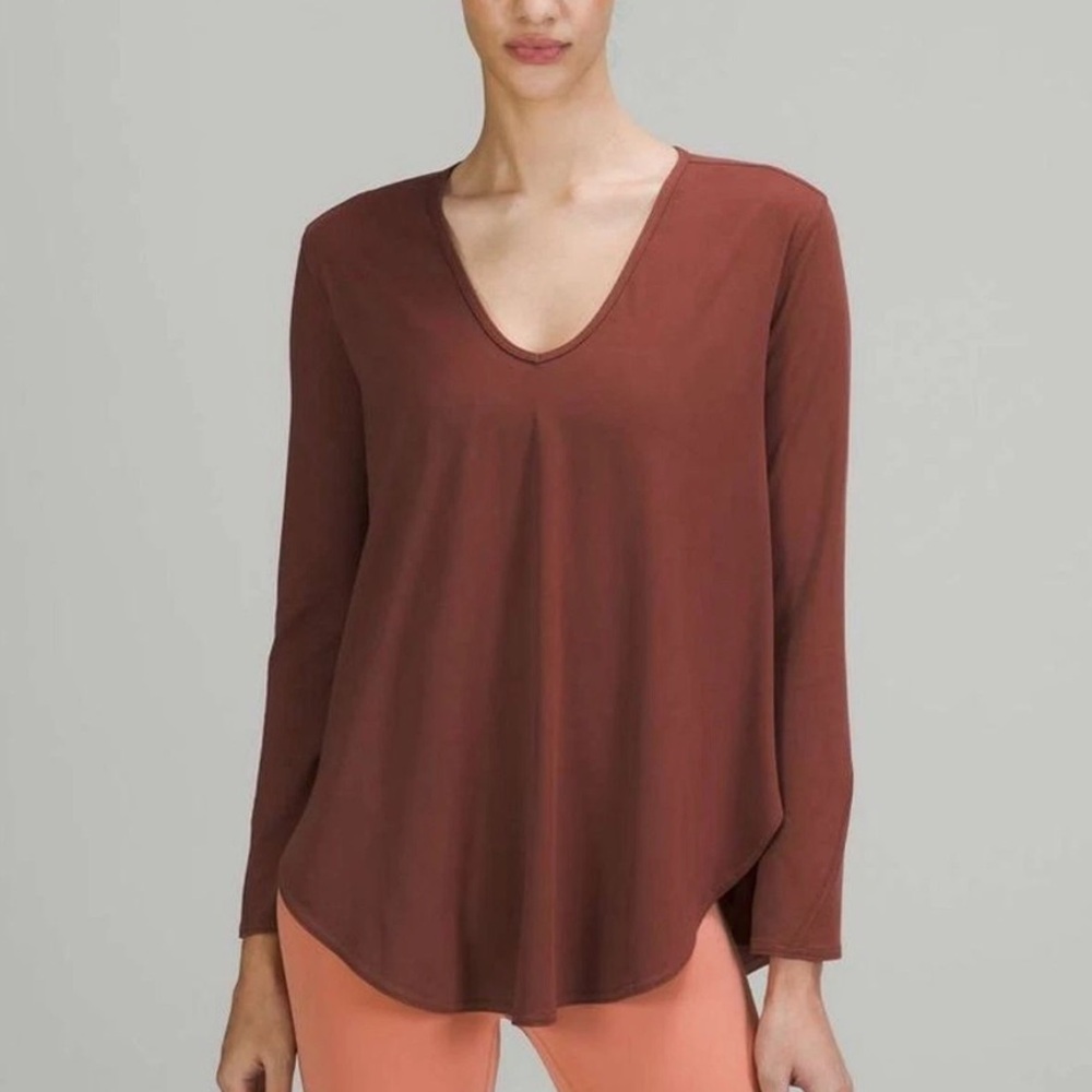 Lululemon‎ Nulu Relaxed Fit Buttery Soft Long Sleeve Size 6 Flowy Top